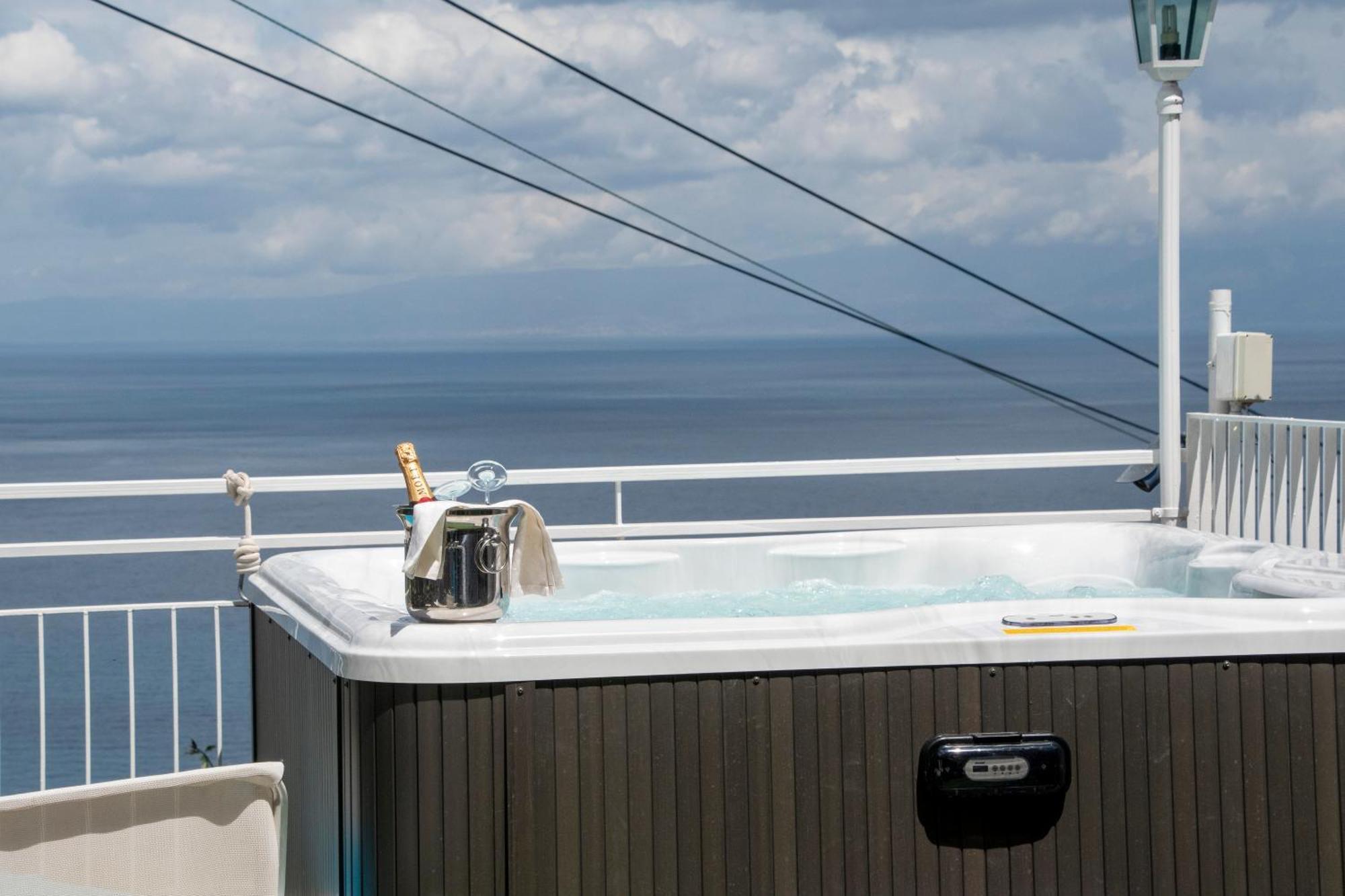 Dream View Suites ตาออร์มินา ภายนอก รูปภาพ