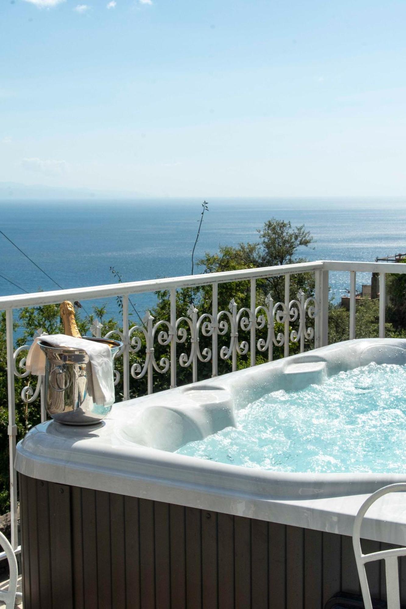 Dream View Suites ตาออร์มินา ภายนอก รูปภาพ